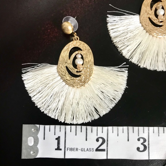 Blissful Tassel earrings - Picture 4 of 6